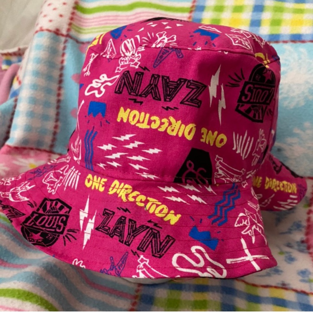 One direction Bucket hat with a matching mask